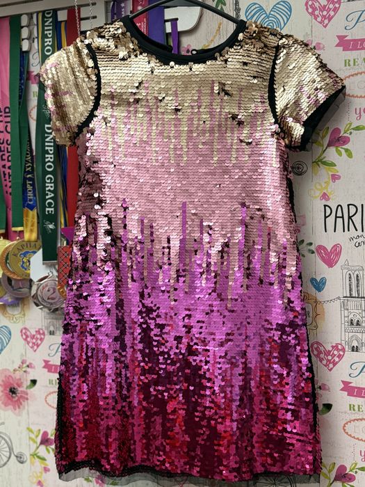 Плаття на дівчинку