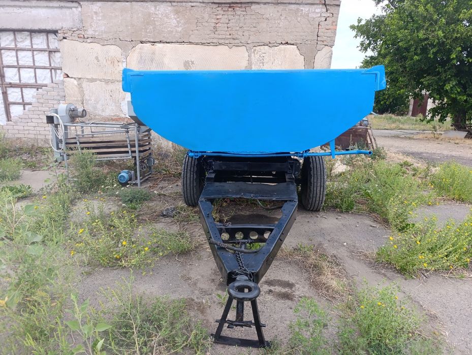 Продам причеп одноосний