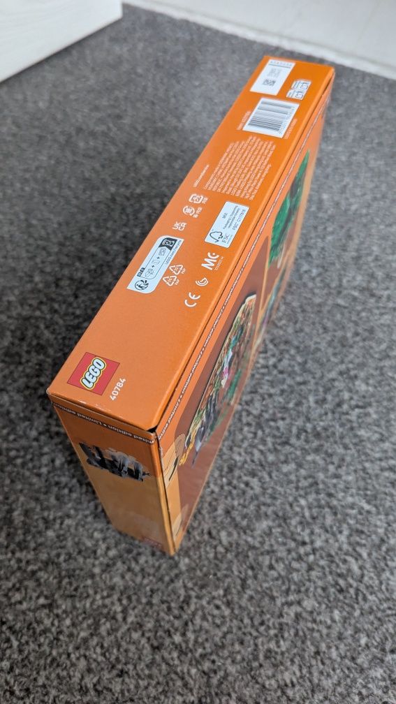 LEGO® 40784 Inne - Diorama z afrykańską sawanną