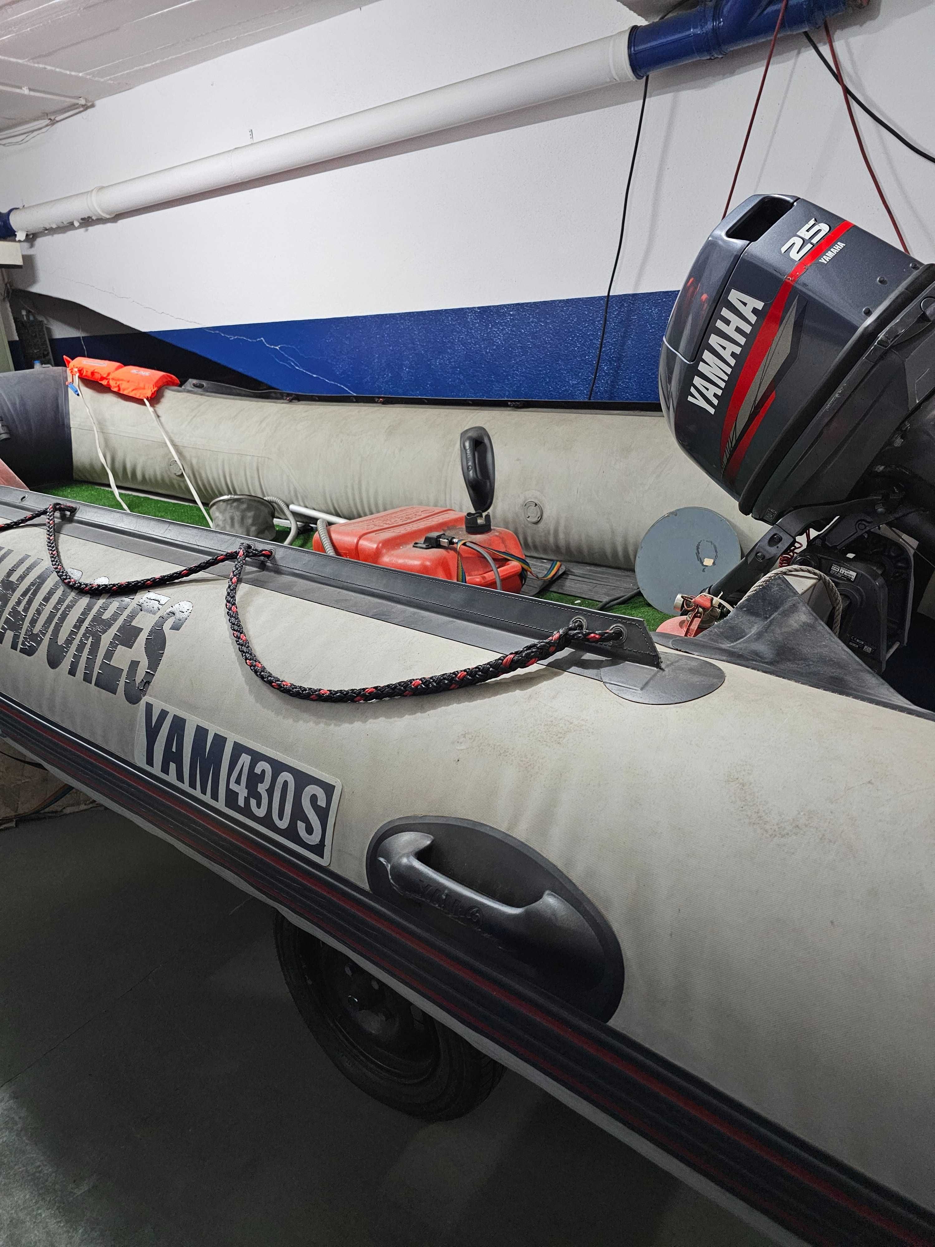 Barco Pneumático Yamaha com motor de 25hp