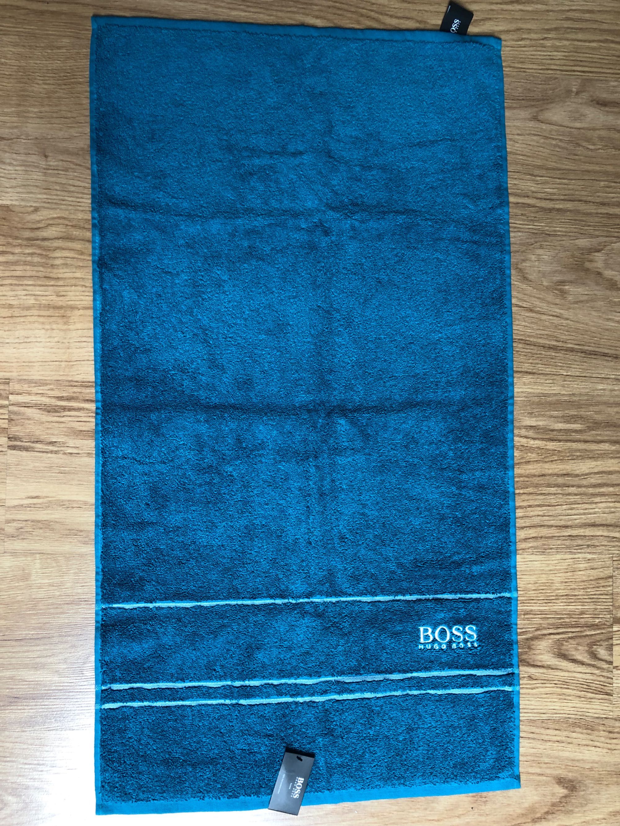 Nowy oryginalny ręcznik HUGO BOSS