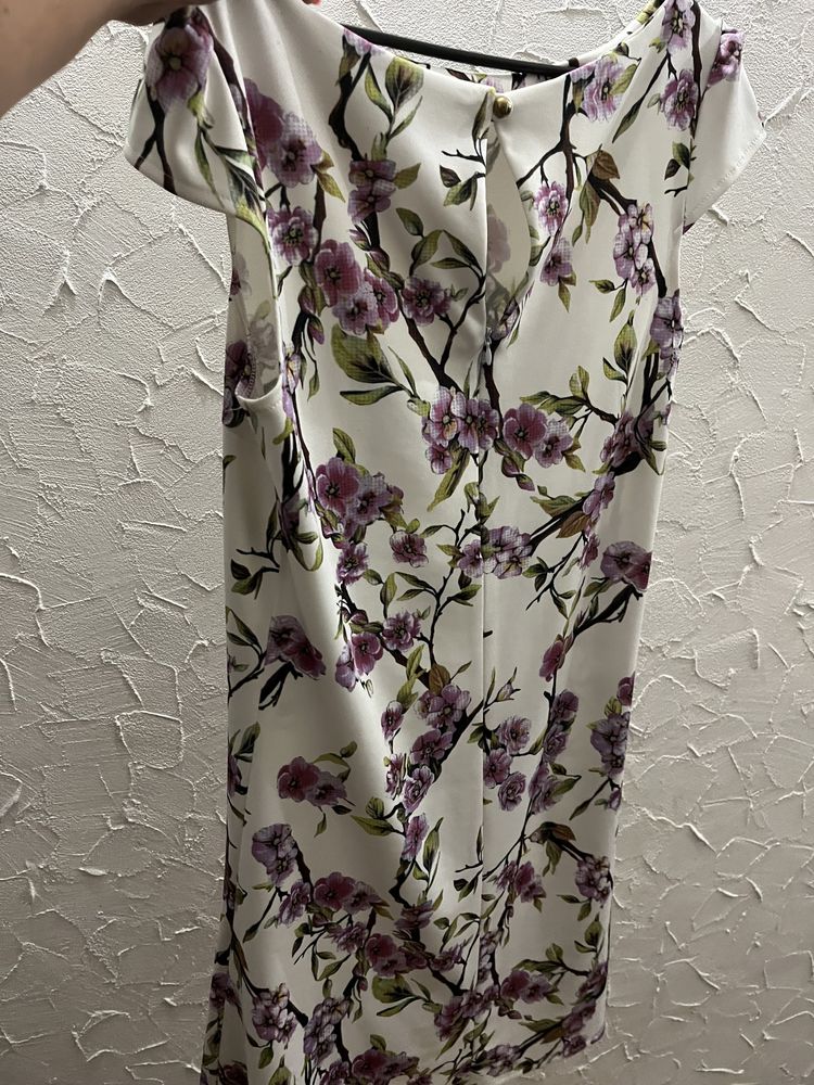 Sukienka kwiaty vubu r. M asymetryczna dłuższy tył