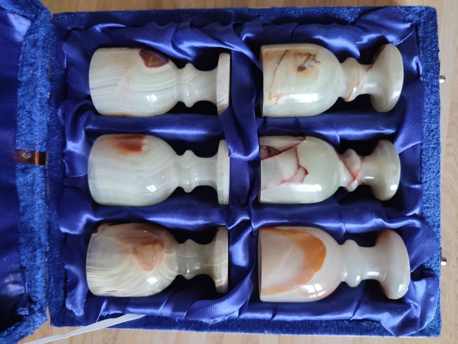 Чарки з онiксу, подарунковий набір