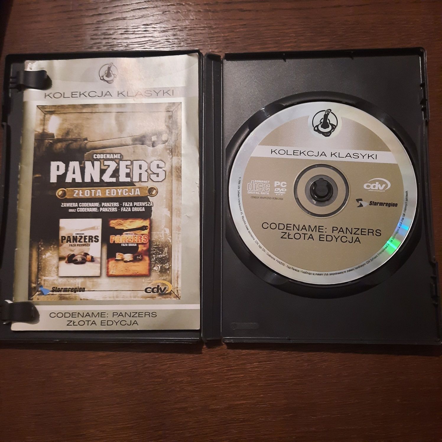 Panzers  gra PC plus książeczka