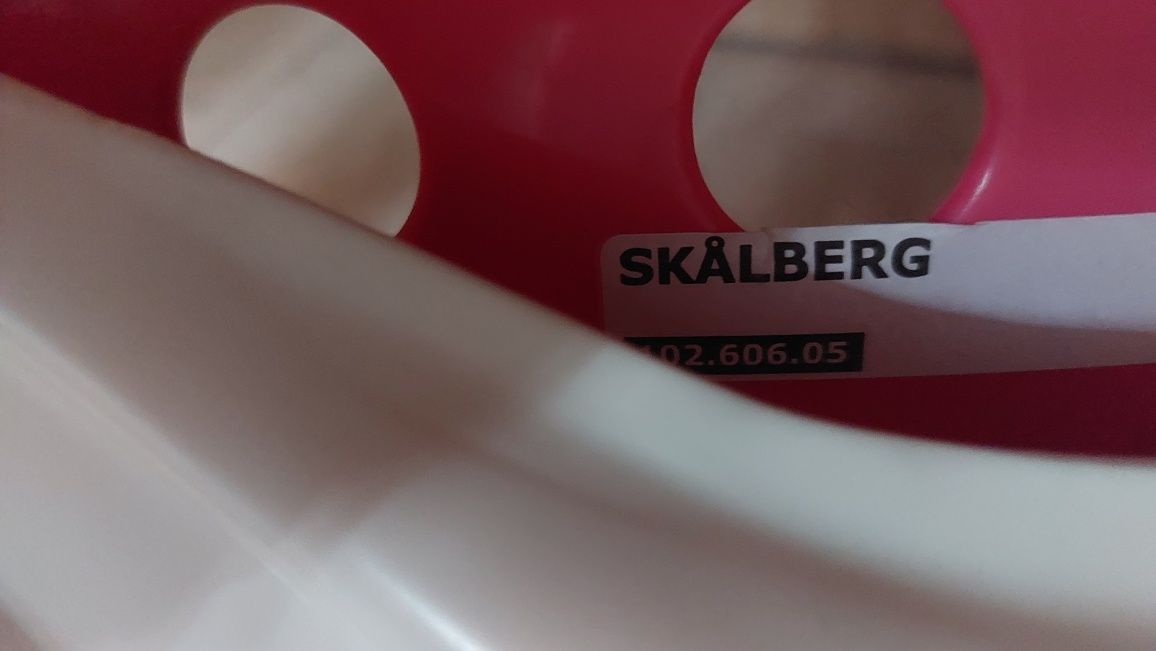 Ikea skalberg sporren rozowe krzeslo