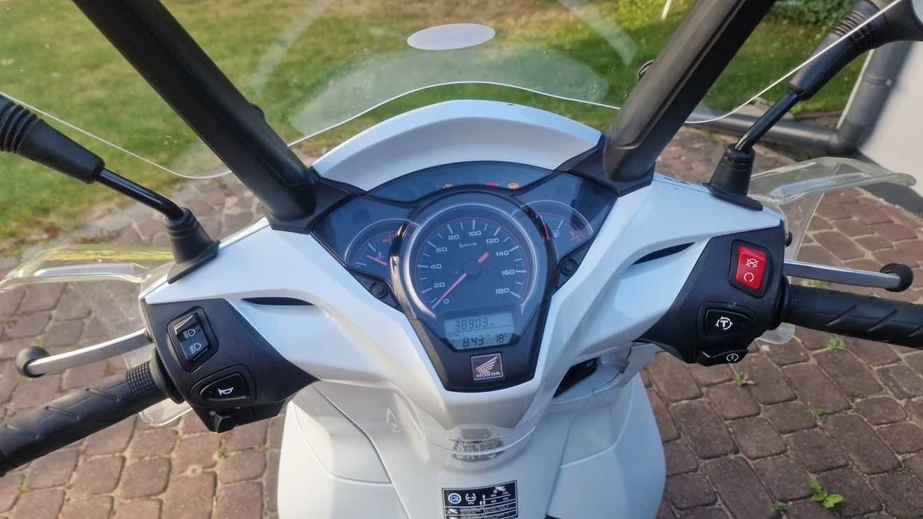 Honda SH300i bez kluczykowa LED ABS TCS kontrola trakcji 2019'
