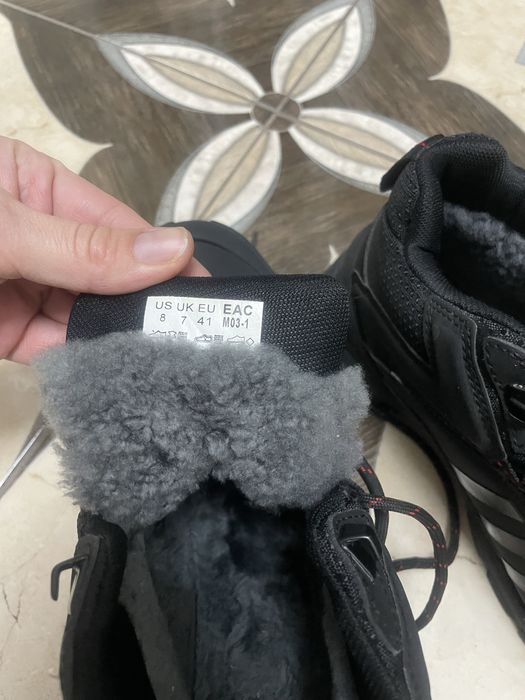 Чоловічі кросівки