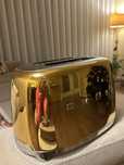 Torradeira Smeg Dourada