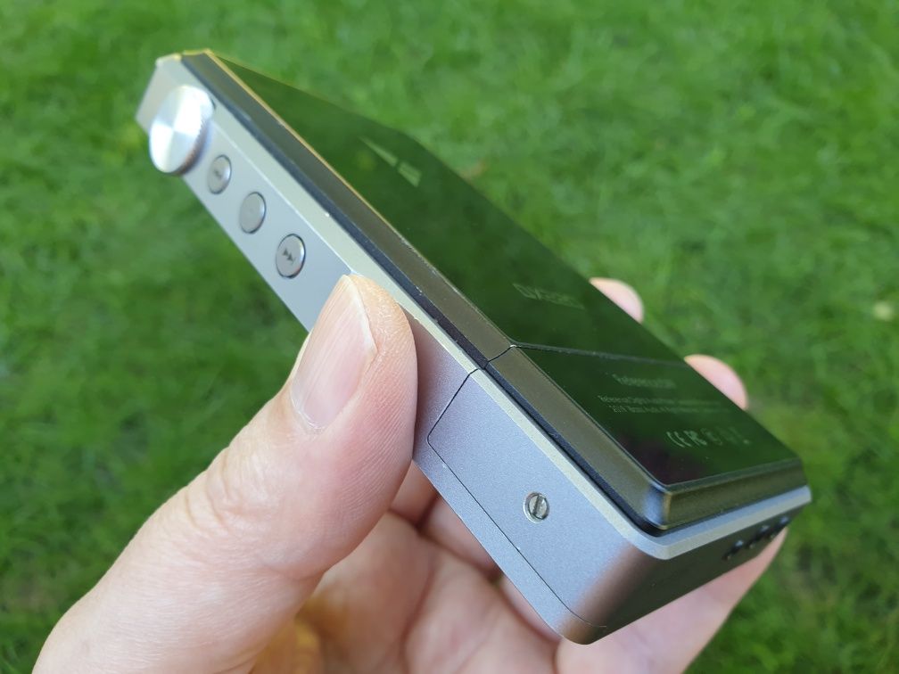 Плеєр Ibasso dx220 зі стоковим amp1 mk2