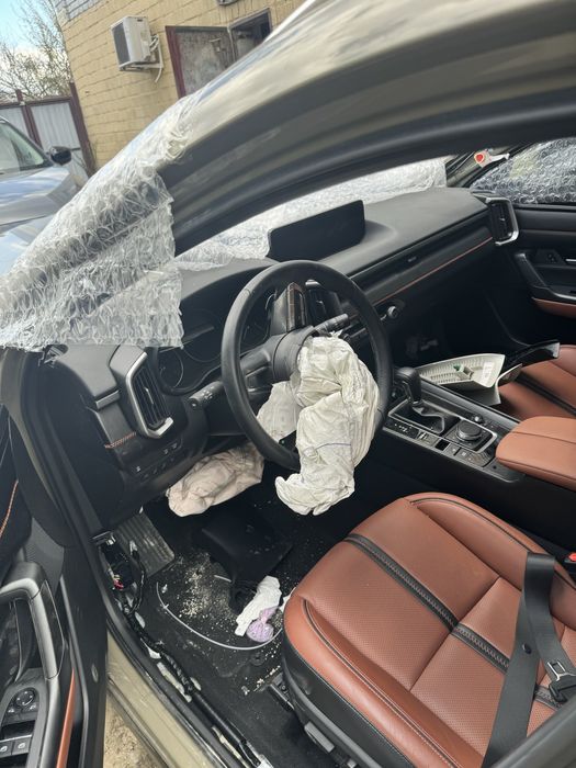 Mazda cx 50 двери четверть