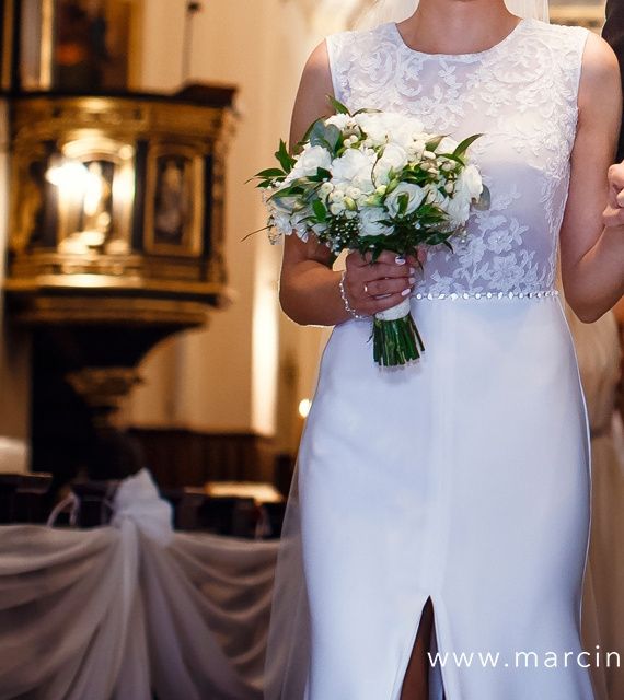 Suknia ślubna biała dopasowana rozmiar 36