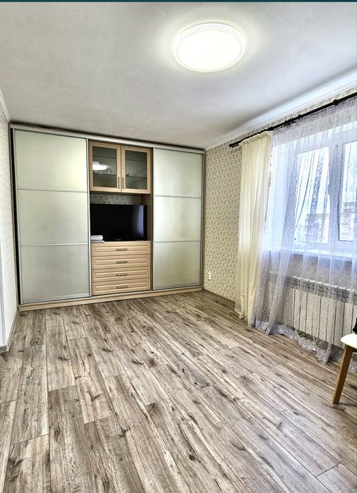 Сдаю 1 комнатную квартиру на Космонавтов/ Электронная