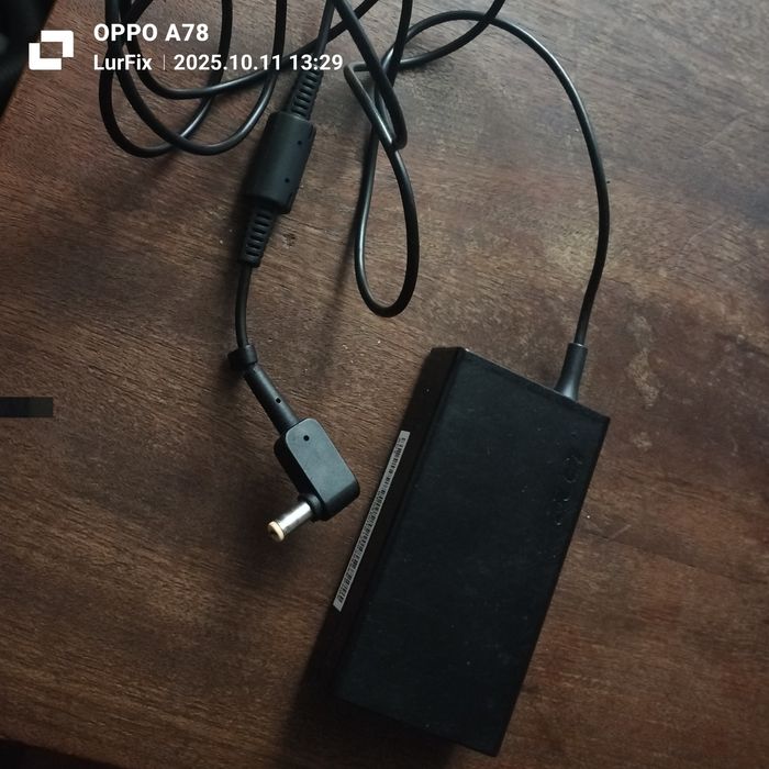 Зарядка оригінальна від ноутбука Acer, 65W, поністю робоча