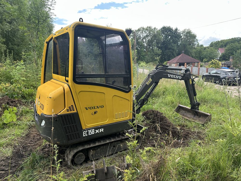 Usługi wynajem minikoparka z operatorem lub bez