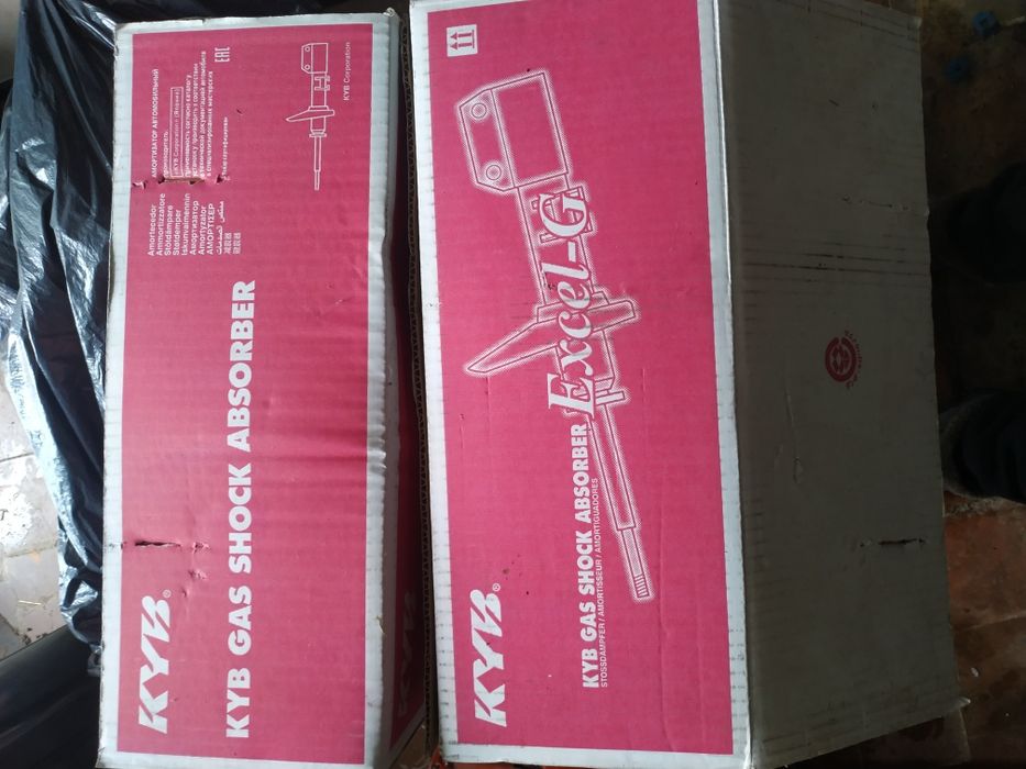 Продам каябовські нові передні амортизатори Субару аутбек 2009-2014