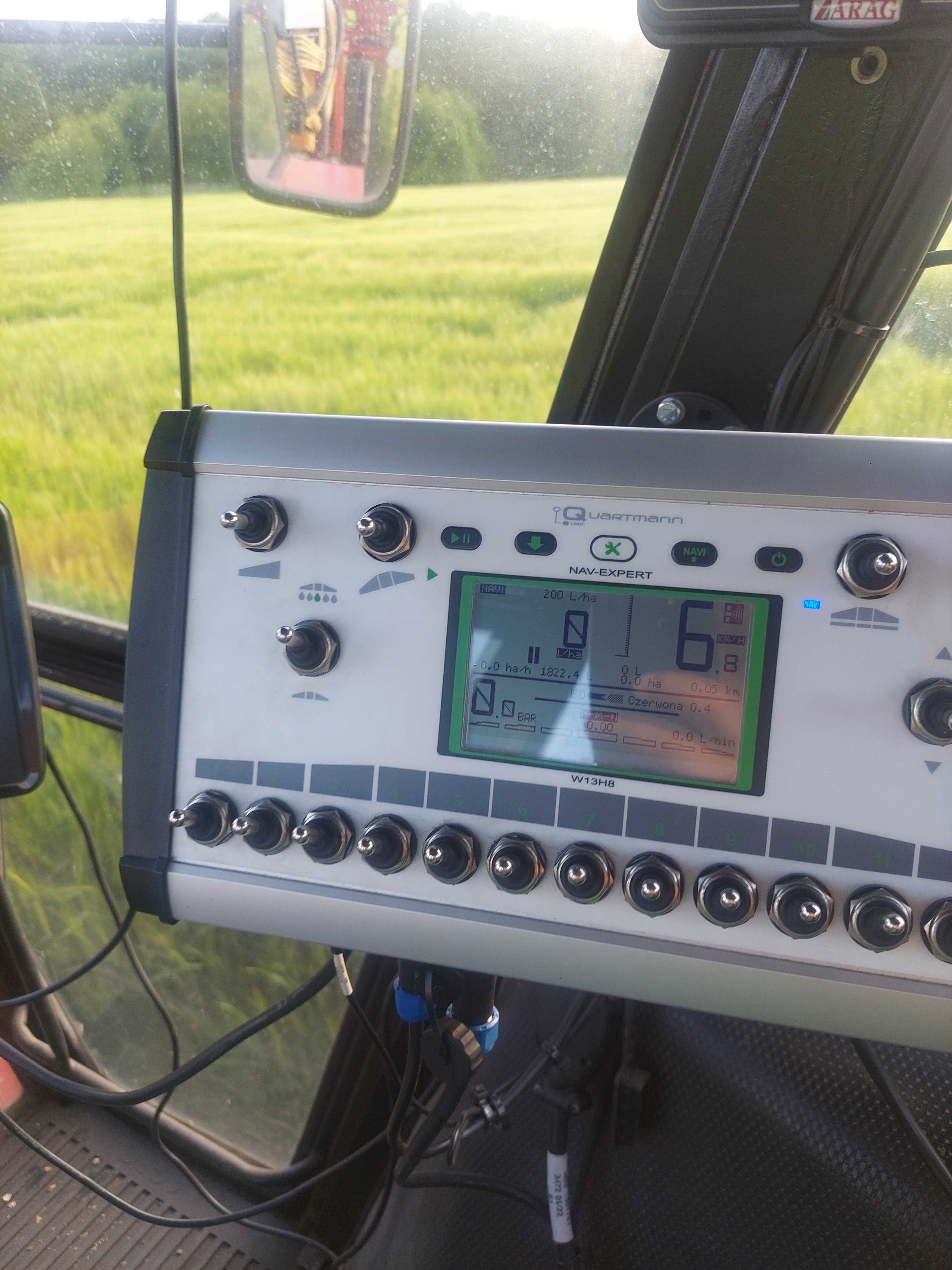 Nawigacja rolnicza; komputer 13 *SEKCJI*  do opryskiwacza RTK GPS