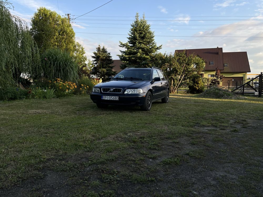 Volvo v40 benzyna+gaz, hak, klima, brak PT