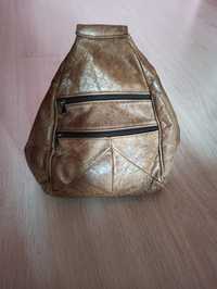 Женский кожаный рюкзак