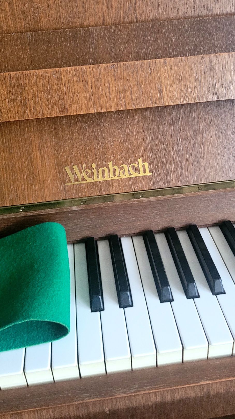 Pianino Weinbach plus stołek