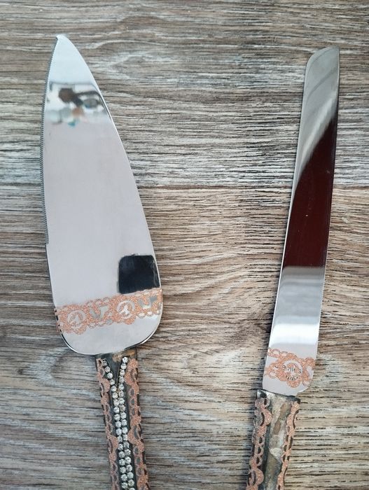 Продам свадебные лопатки для торта