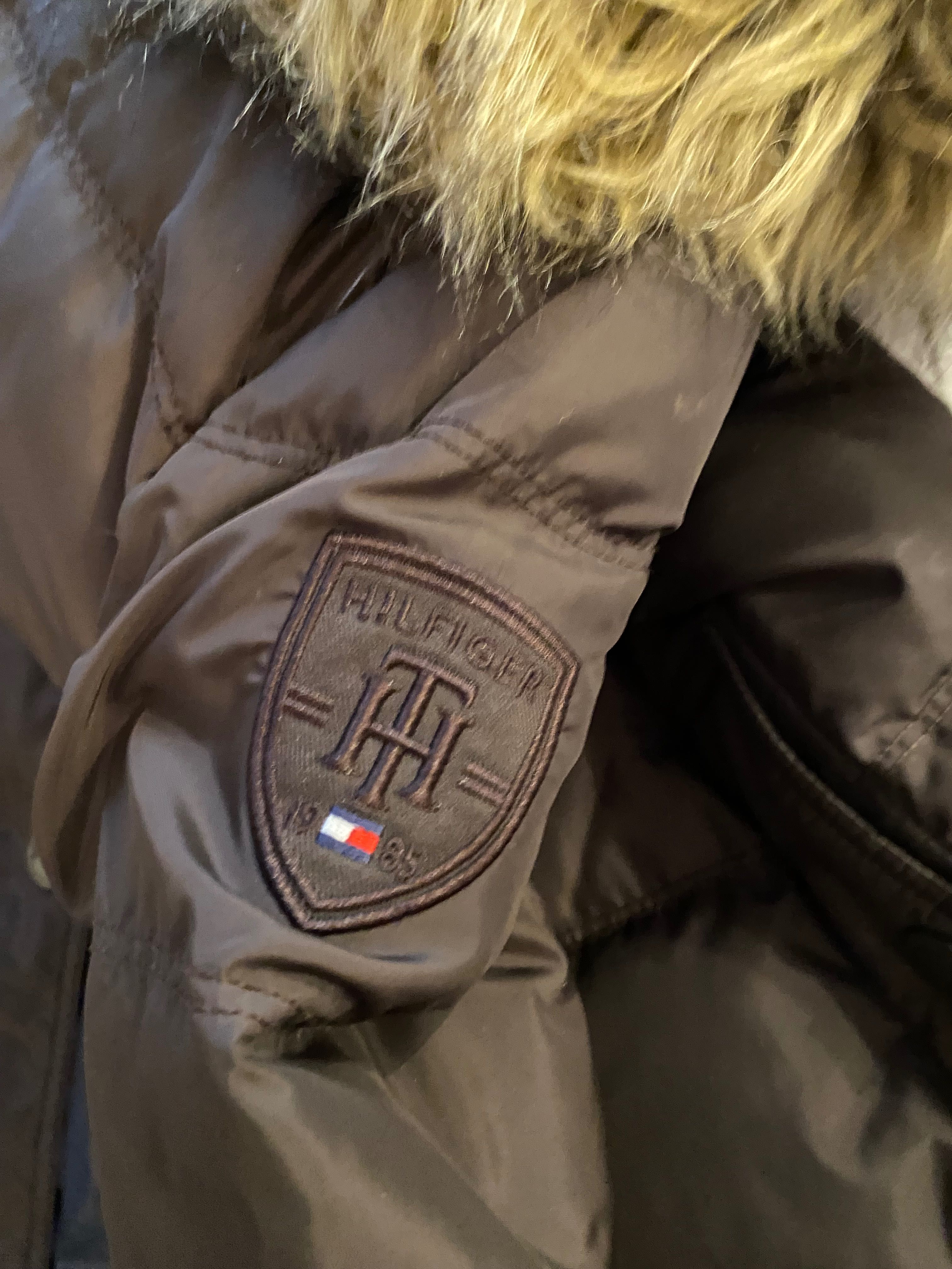 Kurtka puchowa damska Tommy Hilfiger.