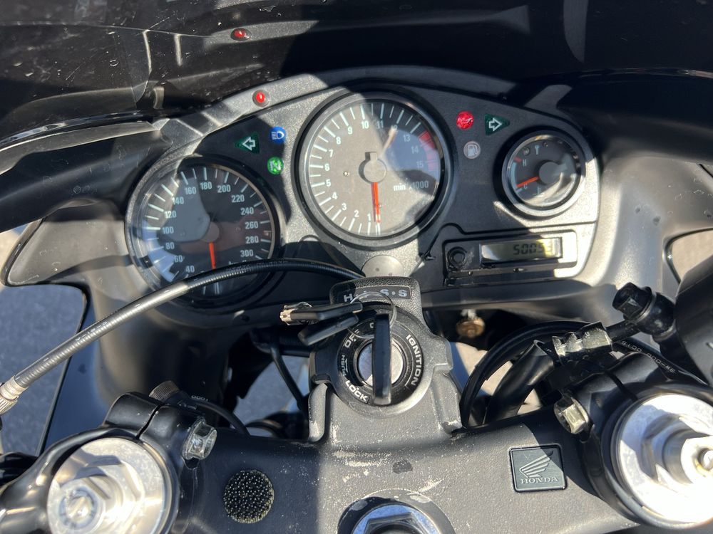 Honda CBR F4 2000 - A2!