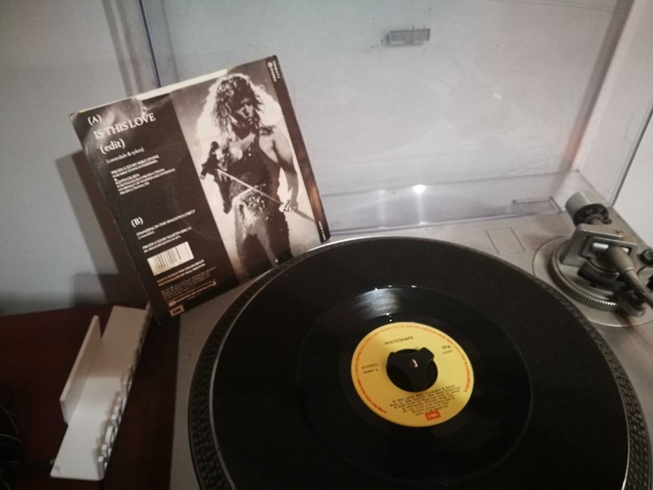 WHITESNAKE (Metal - Hard-Rock) - Is This Love (ED PORT - 1987) SINGLE