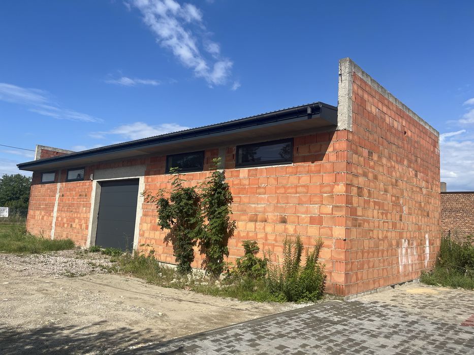 Wynajem hali i biura