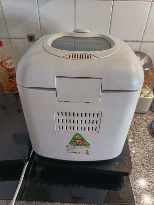 Máquina de fazer pão Clatronic