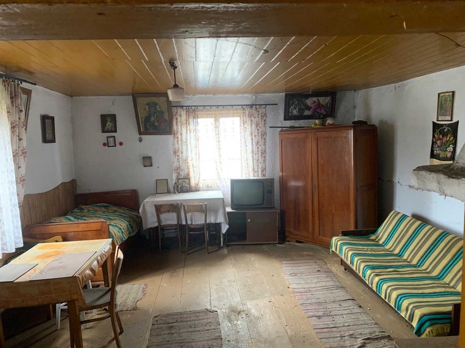 Działka budowlana 600 m2 ze starym domem, Gosań