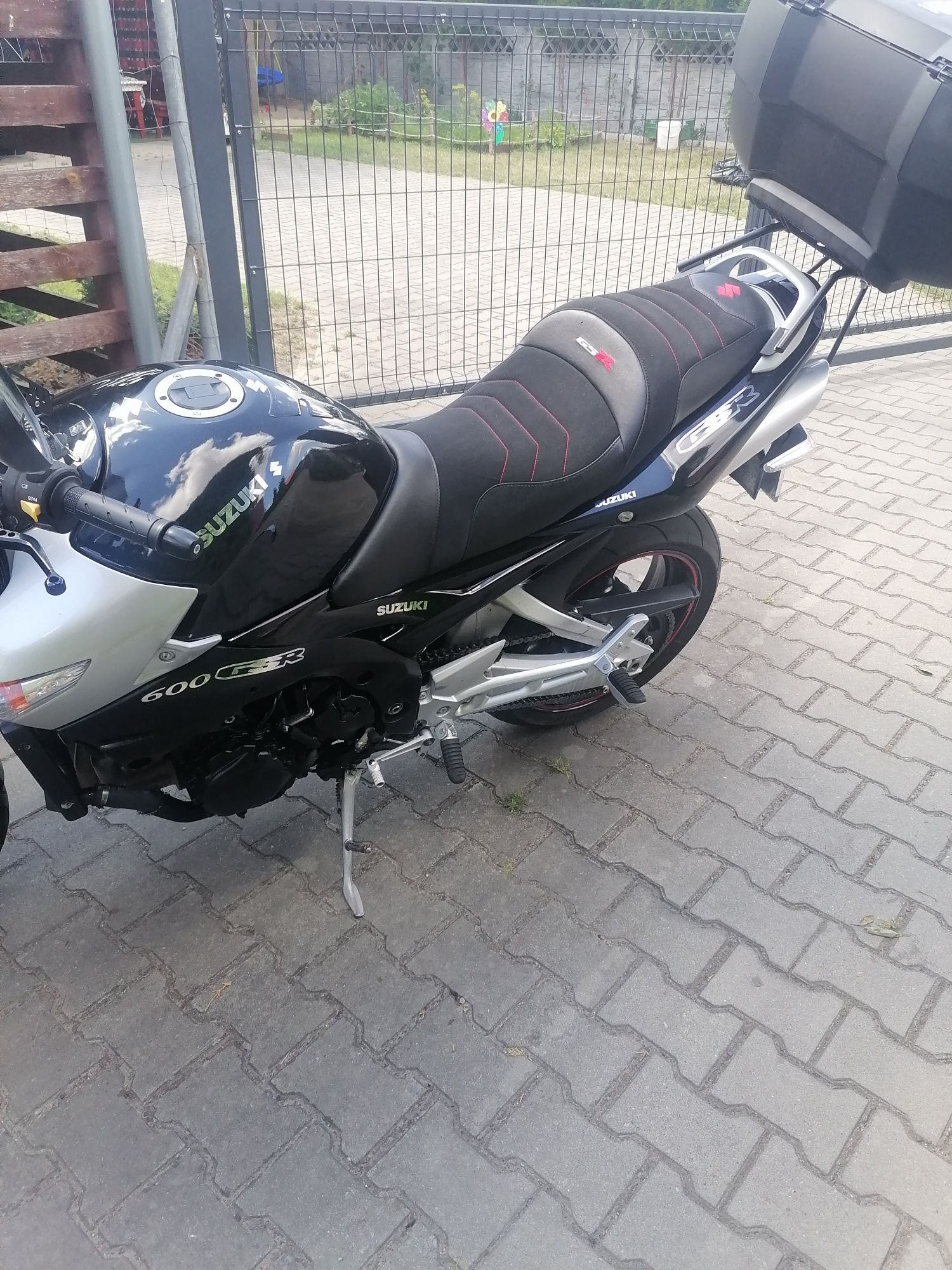 Sprzedam Suzuki Gsr 600