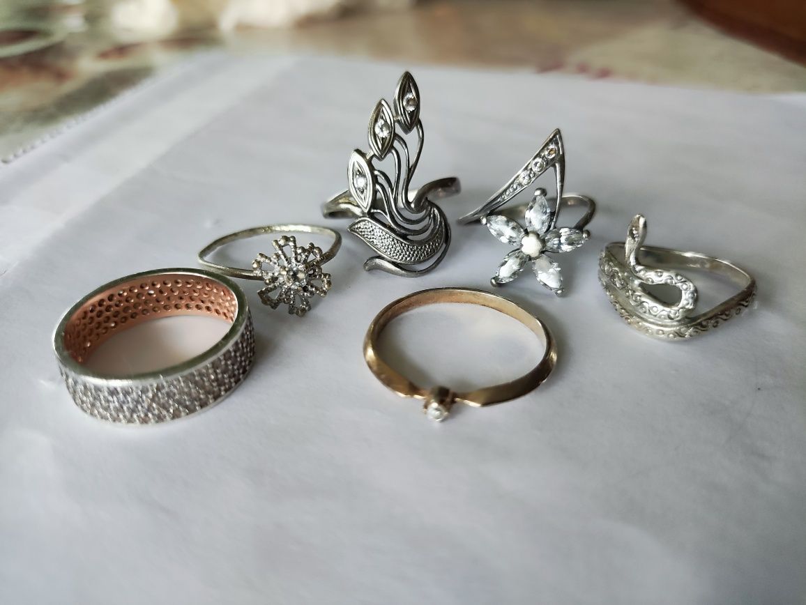 Серебрянные женские кольца