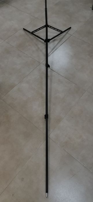 Tripod com altura ajustável