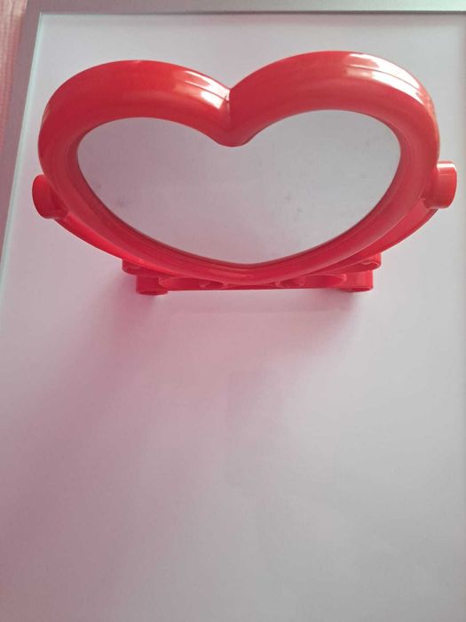 Espelho em forma de coração para crianças