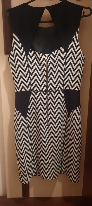 Продам сукню в гарному стані