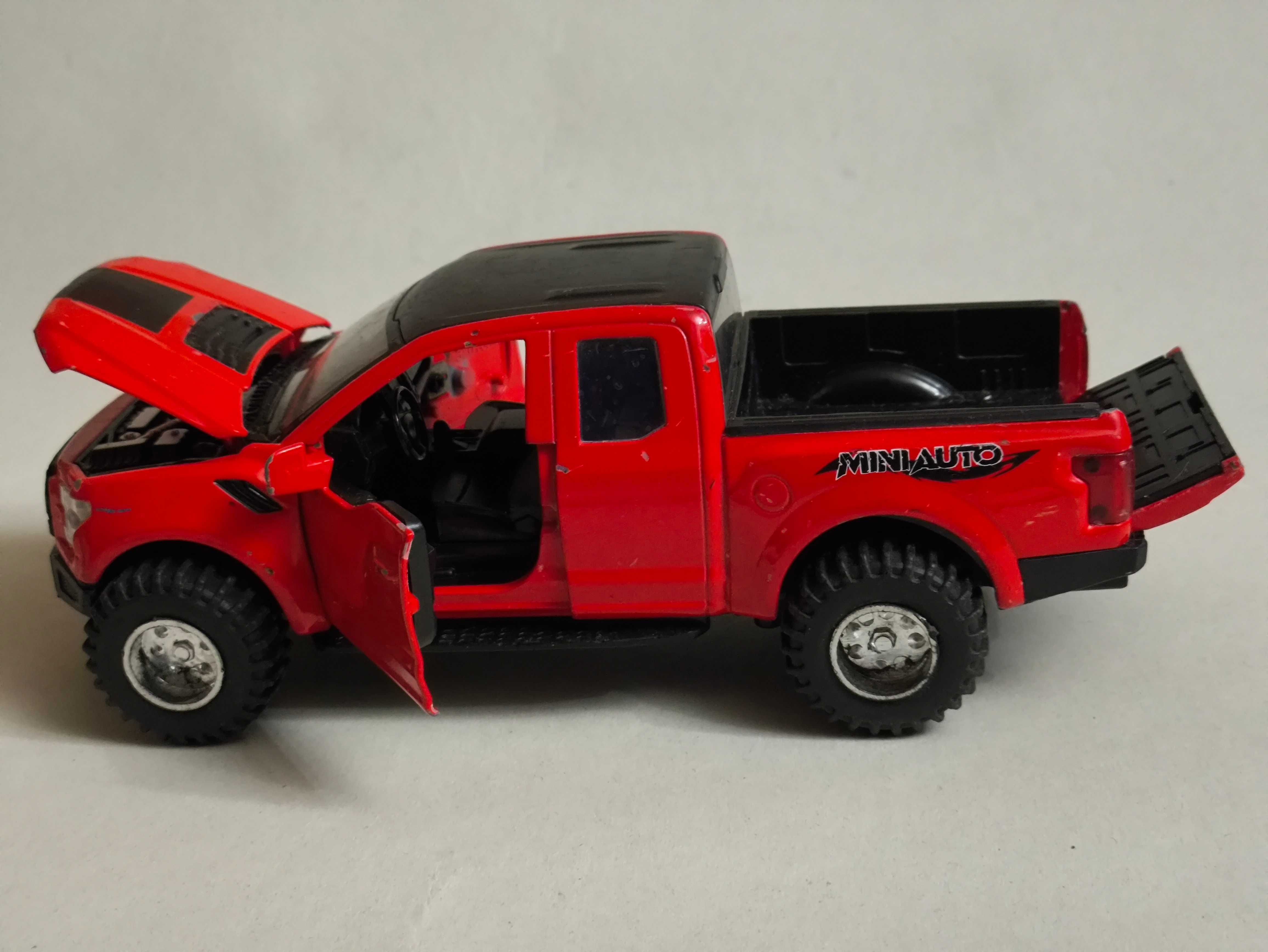 Машинка Ford F150 Miniauto 1/24-1/27