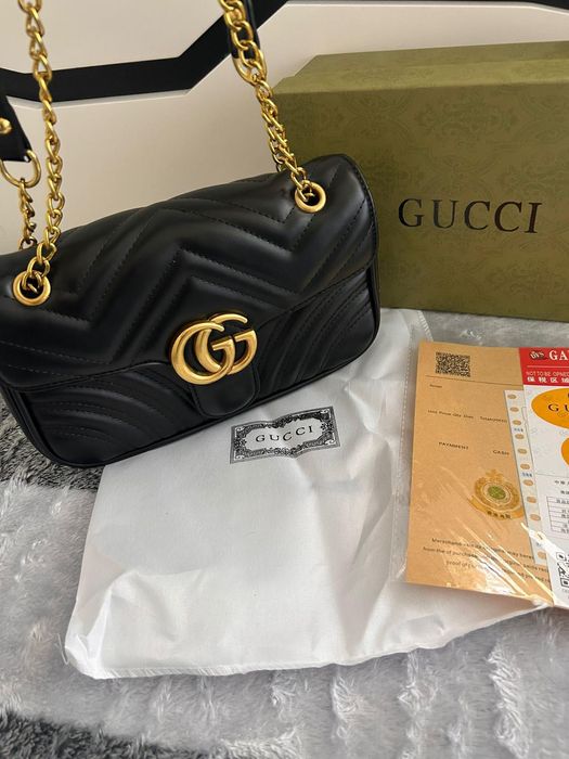 Mala Gucci preta