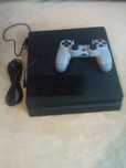 Konsola PS4 slim