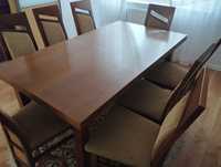 Dębowy stół wraz z krzesłami