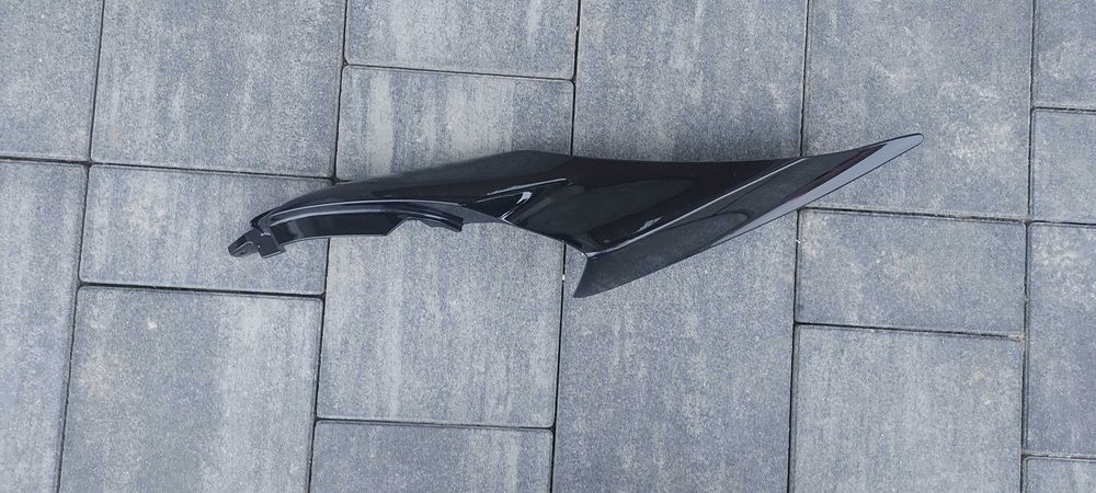Zadupek ogon owiewka osłona Yamaha YZF R7 plastik 2022- 2024