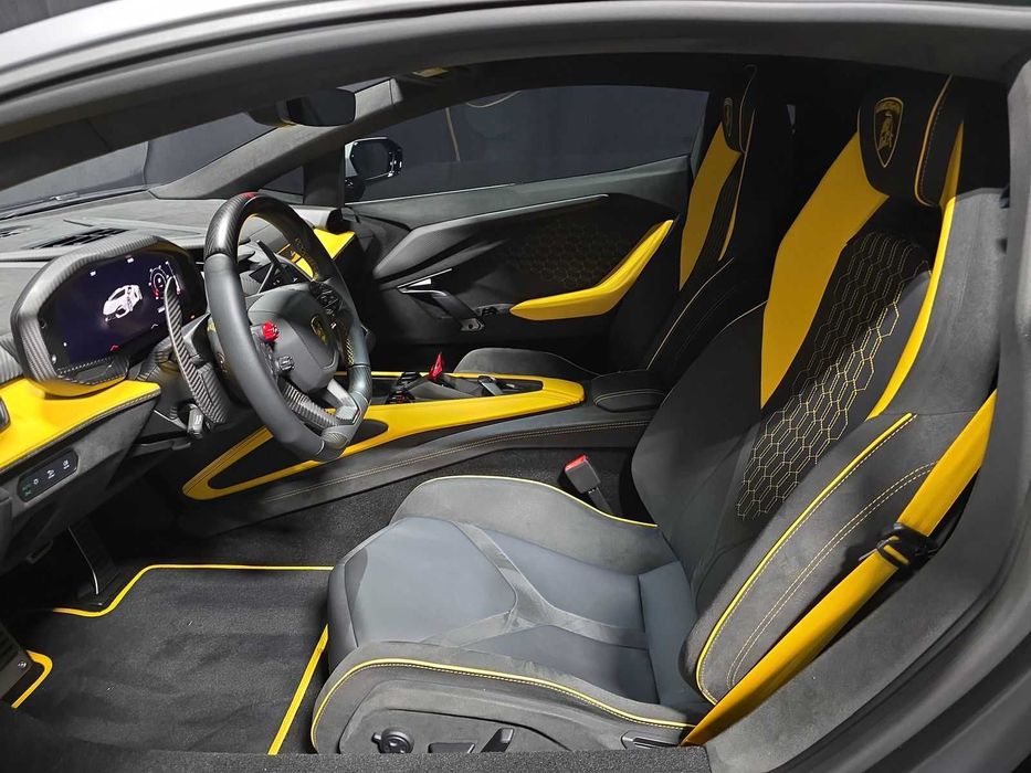 2024 Lamborghini Revuelto Ціле авто, із США