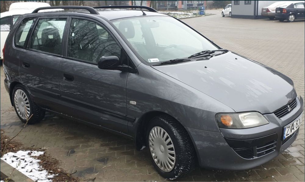 Розбираю Mitsubishi Spase Star 1.6 бензин.