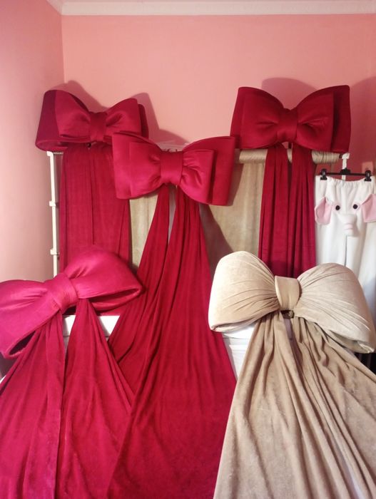 Великий велюровий бант для будь якого свята