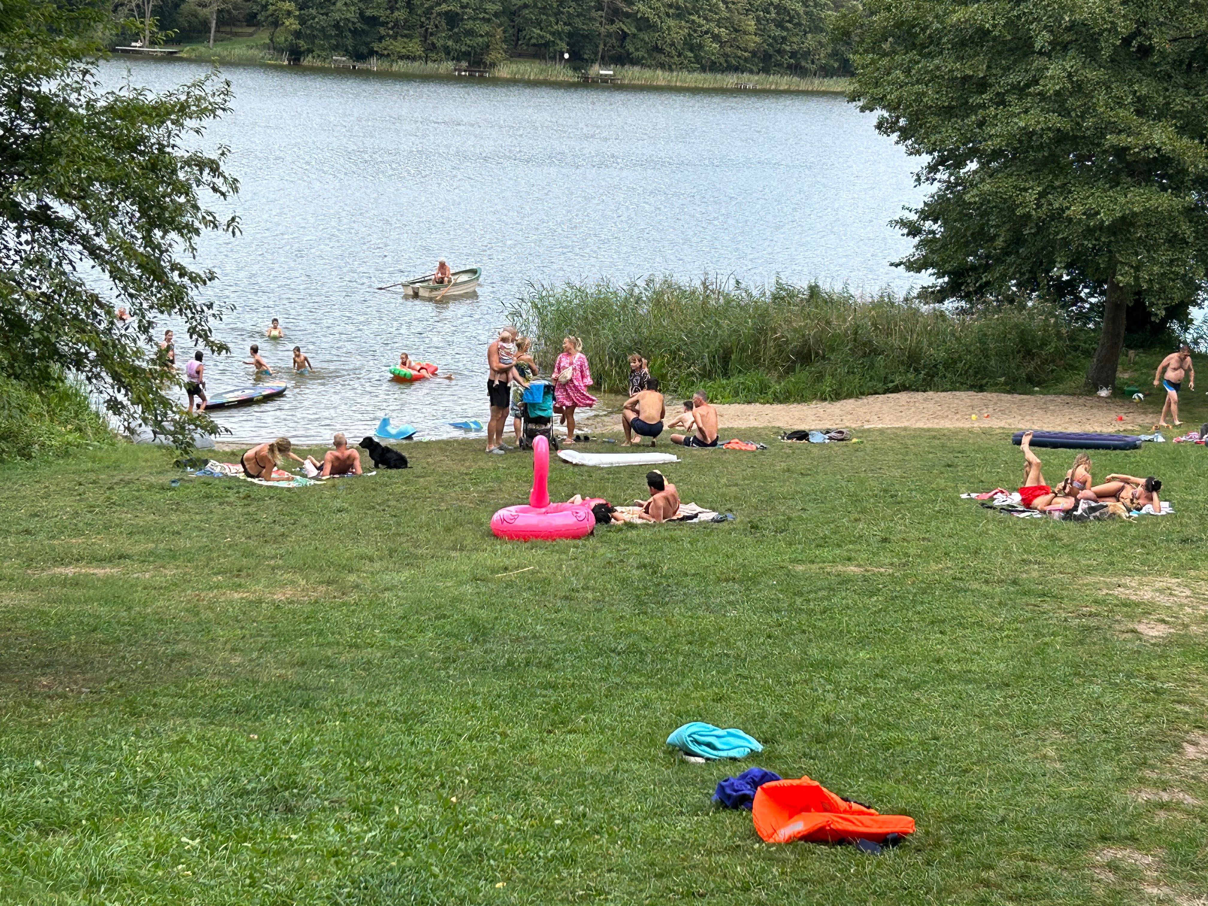 Mazury, działka 3200 m², ogrodzona/prąd/budowa ->wszystkie pozwolenia