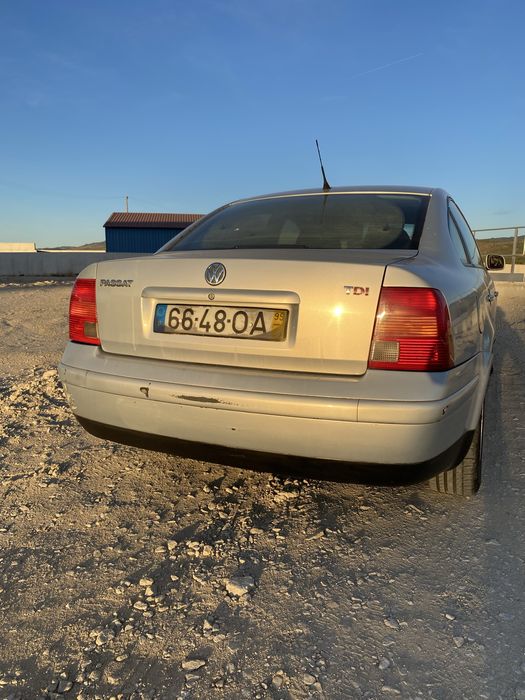 VW Passat 1.9 TD 115cv.