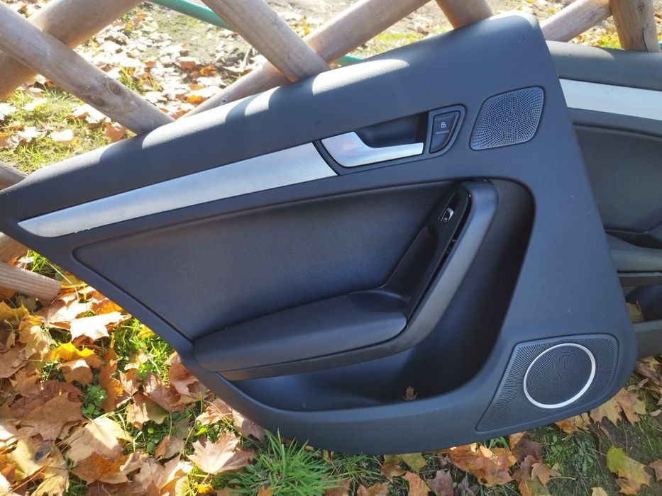 Środek Audi A4 B8 allroad boczki fotele