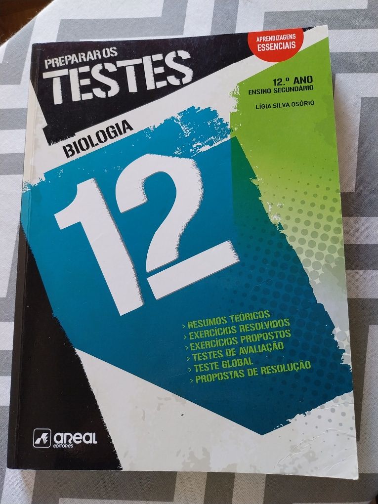 Livro Preparar os testes de Biologia 12 ano da areal editores