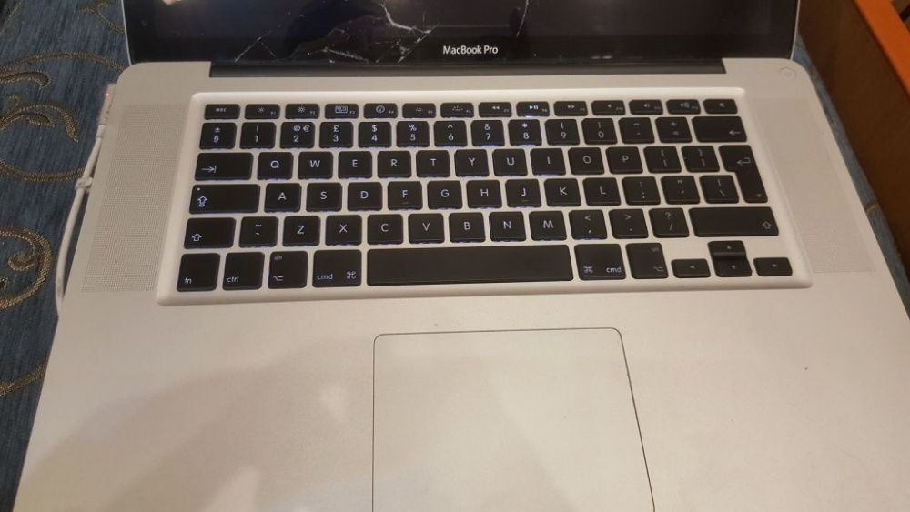 MacBook Pro (15-calowy, 2,53 GHz,