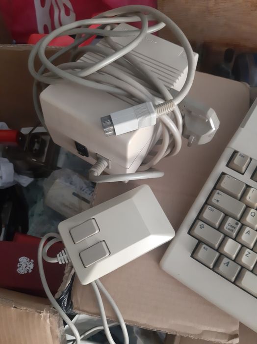 Amiga A 500 myszka zasilacz dyskietki