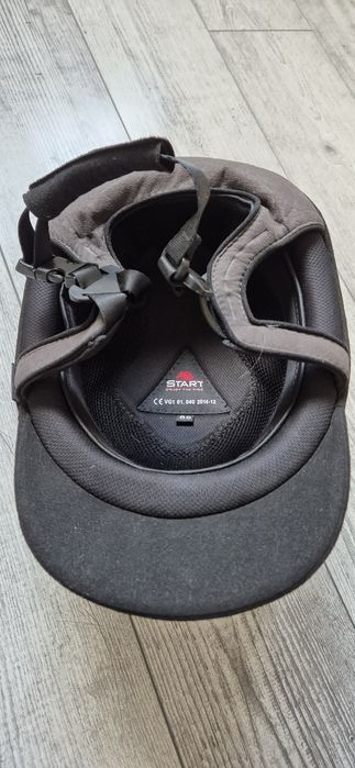 Kask jeździecki START, czarny zamszowy, rozmiar 55